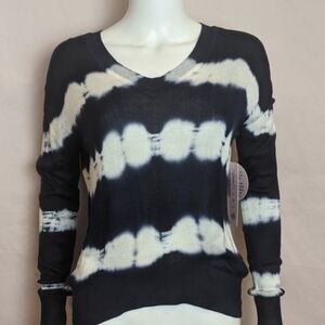 Crave Fame Blue and White Long Sleeve Tie Dye V Neck Knit Tee size XS